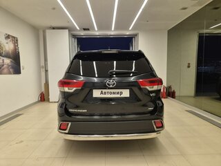 2019 Toyota Highlander III (XU50) Рестайлинг, чёрный, 3650000 рублей, вид 5