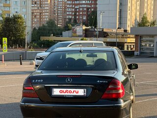 2004 Mercedes-Benz E-Класс 240 III (W211, S211), чёрный, 750000 рублей, вид 3