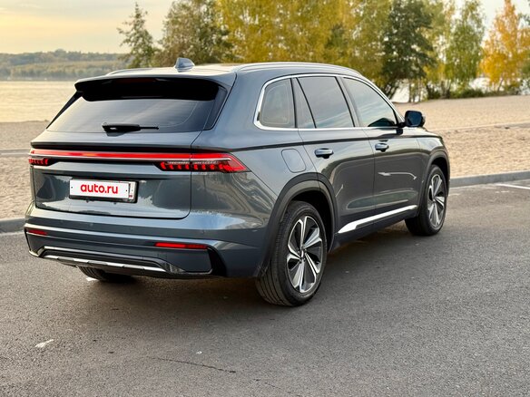 2022 Geely Monjaro (Xingyue L) Hi-P I, серый, 2799000 рублей - вид 6