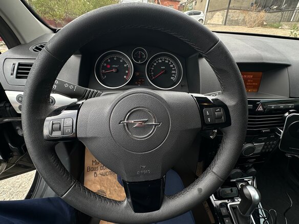 2012 Opel Astra H Рестайлинг, чёрный - вид 12