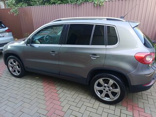 2009 Volkswagen Tiguan I, серый, 1000000 рублей, вид 5