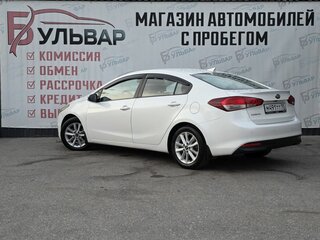 2017 Kia Cerato III Рестайлинг (Classic), белый, 1295000 рублей, вид 4