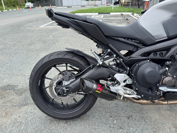 2014 Yamaha MT-09 (FZ-09), серый, 750000 рублей - вид 5
