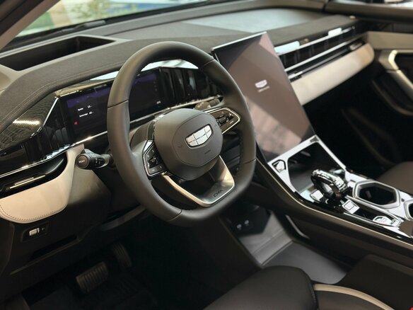 2026 Geely Atlas II, зелёный, 3449990 рублей - вид 15