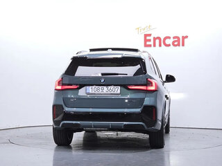 2026 BMW X1 18d sDrive III (U11/U12), голубой, 5873394 рублей, вид 3