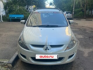 2004 Mitsubishi Grandis I, белый, 530000 рублей, вид 2