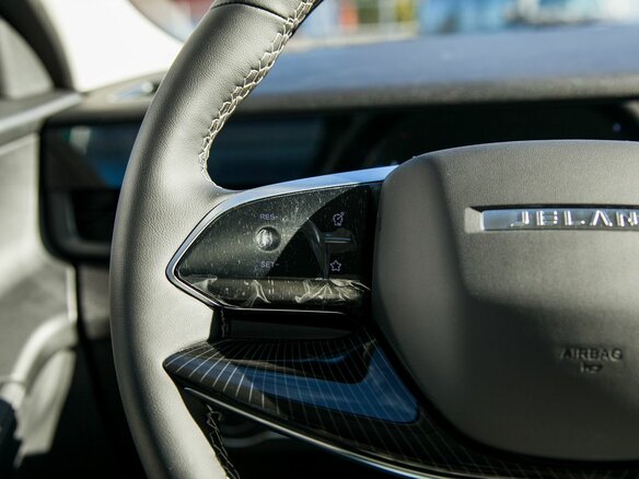 2026 Jeland J6, серый, 2326500 рублей - вид 16