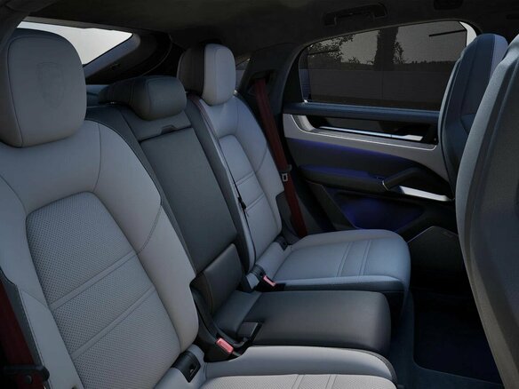 2026 Porsche Cayenne Coupé III Рестайлинг, красный, 23650300 рублей - вид 13