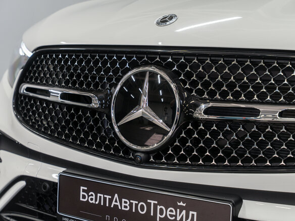 2026 Mercedes-Benz GLC Coupe 300 II (C254), белый, 9490000 рублей - вид 1
