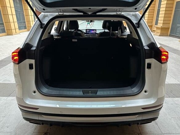 2023 Haval H6 II Рестайлинг, белый, 1090111 рублей - вид 6