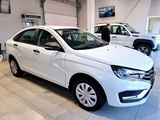 2026 Lada (ВАЗ) Vesta I Рестайлинг (NG), белый, 1576000 рублей, вид 1