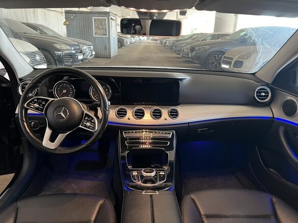 2020 Mercedes-Benz E-Класс 200 V (W213, S213, C238), чёрный, 1796000 рублей - вид 4
