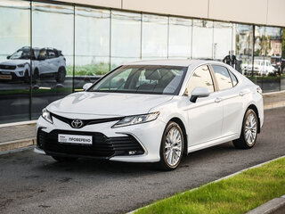 2021 Toyota Camry VIII (XV70) Рестайлинг, белый, 3255768 рублей, вид 3