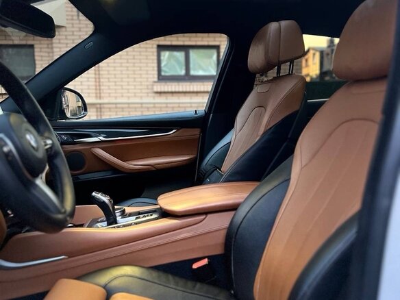 2018 BMW X6 40d II (F16), белый, 3500000 рублей - вид 35