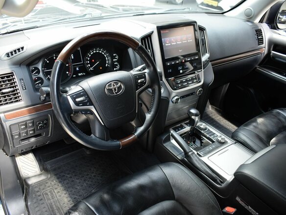 2017 Toyota Land Cruiser 200 Series Рестайлинг 2, синий, 5750000 рублей - вид 16