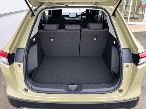 2023 Honda Vezel II, бежевый, 1680000 рублей - вид 13