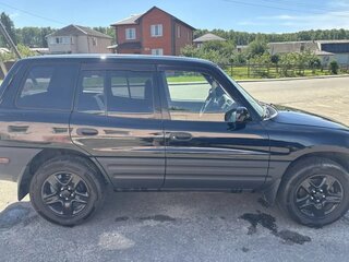 2000 Toyota RAV4 I (XA10), чёрный, 600000 рублей, вид 2