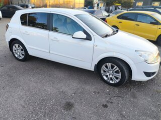 2012 Opel Astra H Рестайлинг, белый, 950000 рублей, вид 2