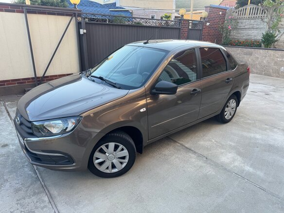 2022 Lada (ВАЗ) Granta I Рестайлинг, коричневый, 780000 рублей - вид 1