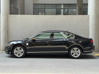 2023 Volkswagen Magotan B8 Рестайлинг, чёрный, 2480700 рублей, вид 5