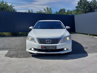 2014 Toyota Camry Japan Market VII (XV50), белый, 1499000 рублей, вид 2