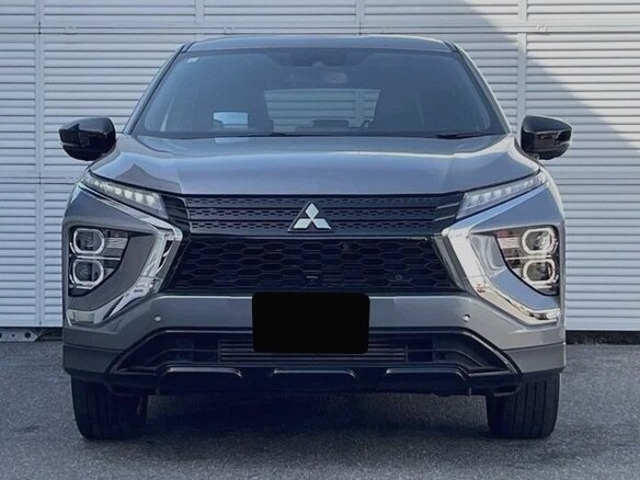 2023 Mitsubishi Eclipse Cross I Рестайлинг, серебристый, 1875000 рублей - вид 4