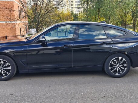 2016 BMW 3 серии Gran Turismo 320i xDrive VI (F3x), чёрный, 1470000 рублей, вид 4