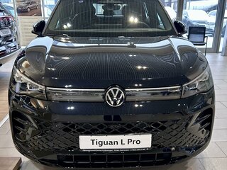 2026 Volkswagen Tiguan L Pro III (China Market), чёрный, 5595000 рублей, вид 4