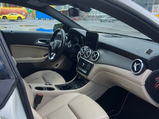 2016 Mercedes-Benz CLA 200 I (C117, X117) Рестайлинг, белый, 1850000 рублей, вид 4