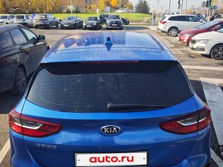 2018 Kia Ceed III, синий, 1510000 рублей, вид 5