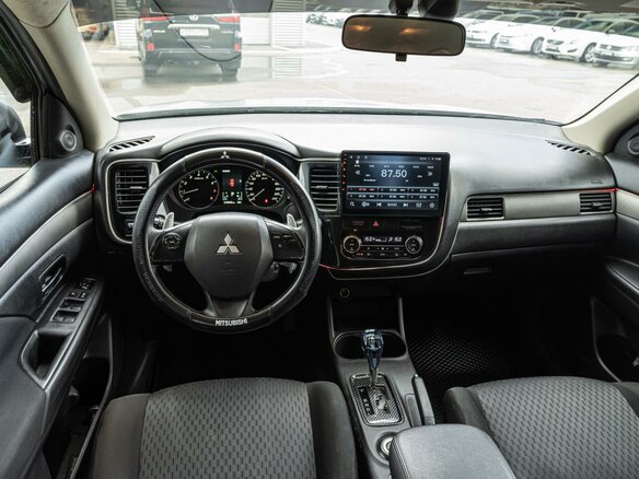 2013 Mitsubishi Outlander II Рестайлинг, серебристый, 1180000 рублей - вид 5