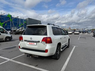 2014 Toyota Land Cruiser 200 Series Рестайлинг 1, белый, 3700000 рублей, вид 3