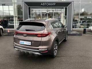 2018 Kia Sportage IV Рестайлинг, коричневый, 2185000 рублей, вид 5