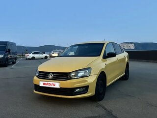 2018 Volkswagen Polo V Рестайлинг, жёлтый, 670000 рублей, вид 1