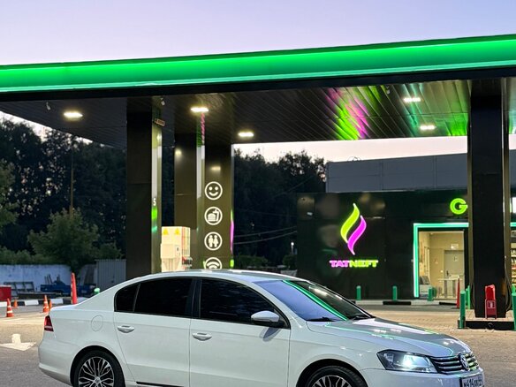 2012 Volkswagen Passat B7, белый - вид 6
