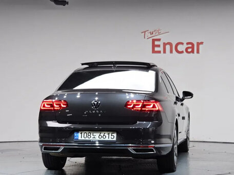 2022 Volkswagen Passat B8 Рестайлинг, чёрный, 1933000 рублей, вид 3