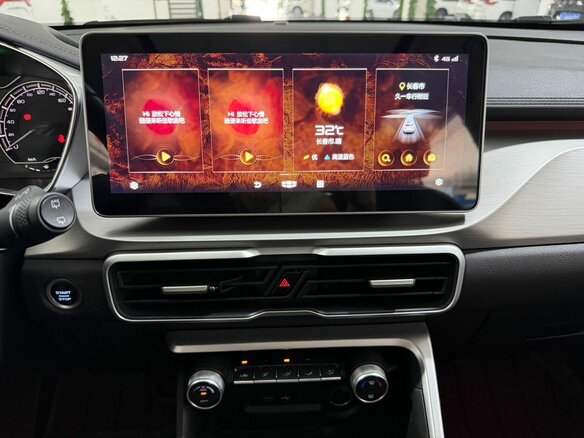 2022 Geely Coolray (Binyue) I, белый - вид 12