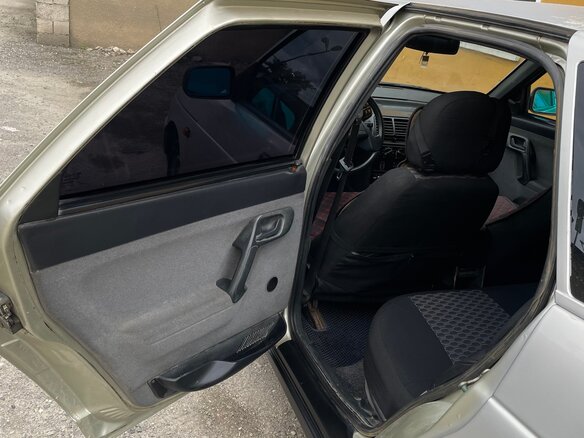 2006 Lada (ВАЗ) 2110, серебристый, 165000 рублей - вид 9