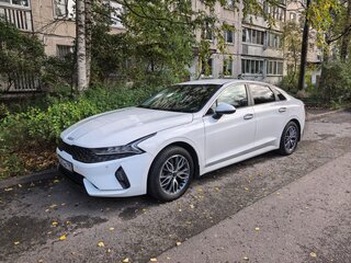 2021 Kia K5 III, белый, 2200000 рублей, вид 4