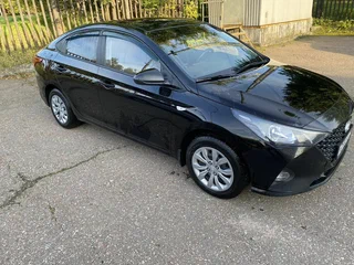 2021 Hyundai Solaris II Рестайлинг, чёрный, 1740000 рублей, вид 1