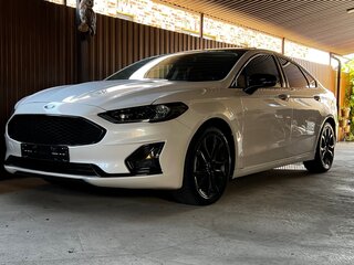 2019 Ford Fusion (North America) II Рестайлинг, белый, 1650000 рублей, вид 1