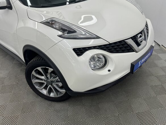 2017 Nissan Juke I Рестайлинг, белый, 1500000 рублей - вид 15