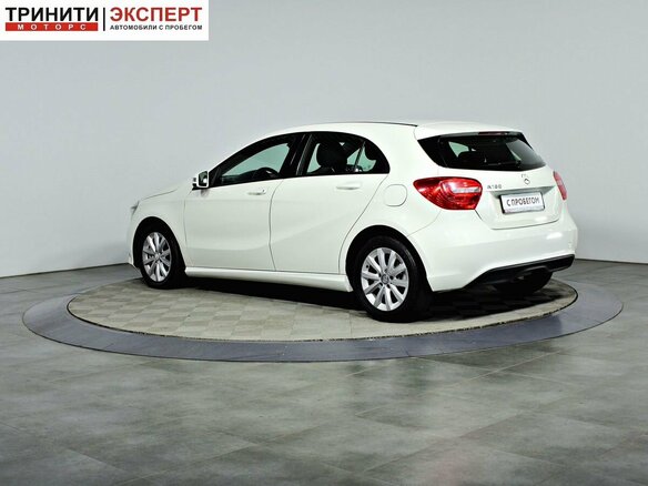 2014 Mercedes-Benz A-Класс 180 III (W176), белый - вид 6