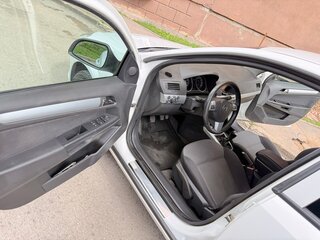 2013 Opel Astra H Рестайлинг, белый, 620000 рублей, вид 5