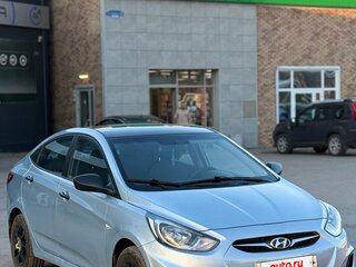 2012 Hyundai Solaris I, серый, 730000 рублей, вид 3