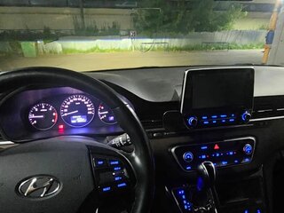 2020 Hyundai Grand Starex I Рестайлинг 2, серый, 4300000 рублей, вид 4