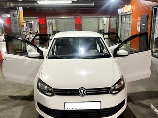 2011 Volkswagen Polo V, белый, 790000 рублей, вид 4