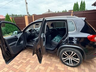 2011 Volkswagen Tiguan I, чёрный, 2100000 рублей, вид 5