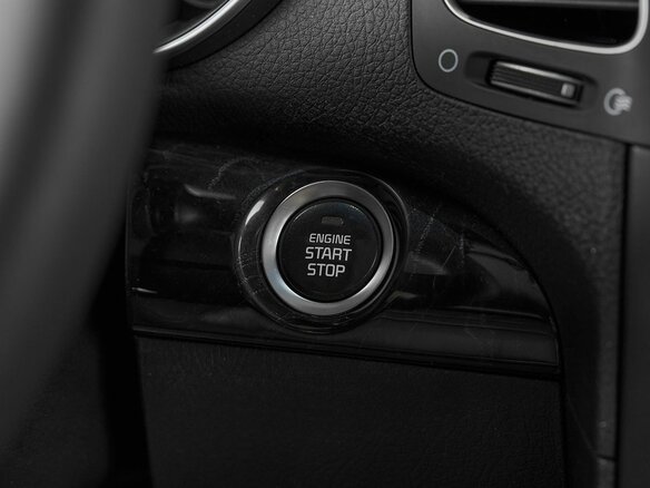 2014 Kia Sorento II Рестайлинг, белый, 1449000 рублей - вид 13