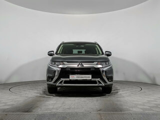 2018 Mitsubishi Outlander III Рестайлинг 3, серый, 1860000 рублей, вид 2